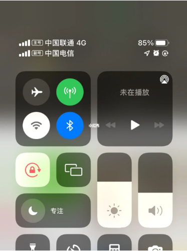 台州苹果手机维修分享iPhone双卡信号解决办法 
